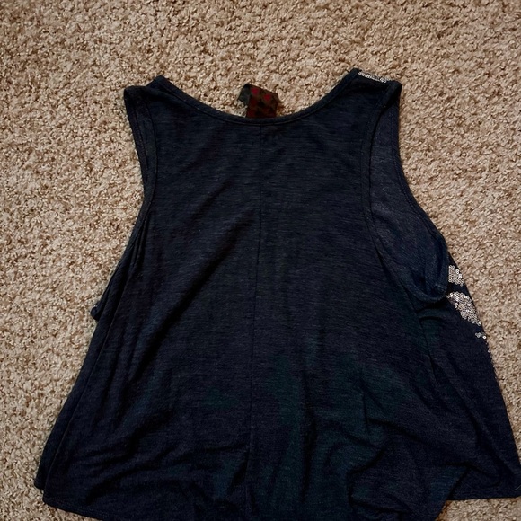 Wallpapher Tank Top - Picture 2 of 3